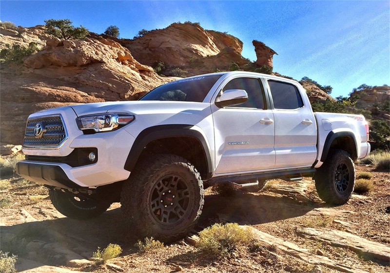 Tuff Country 05-23 Toyota Tacoma 4×4 & PreRunner 3in Lift Kit (Excludes TRD Pro No Shocks)