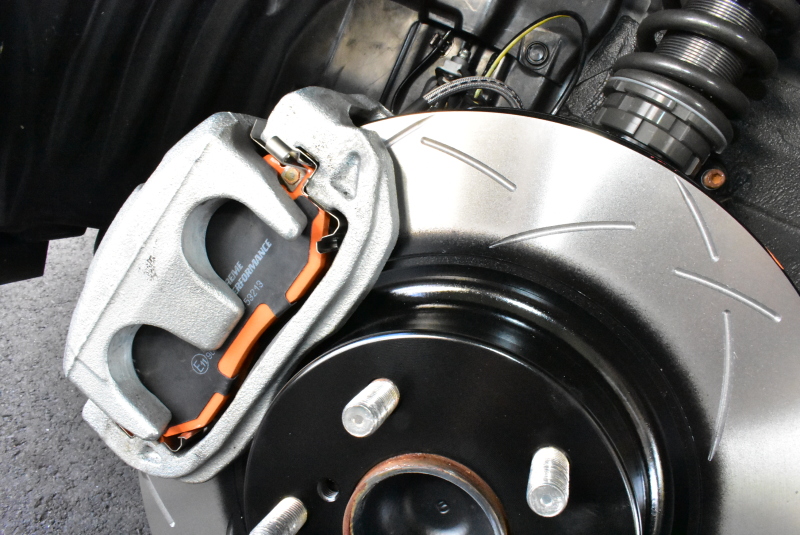 DBA 05-10 Ford Mustang GT XP Performance Front Brake Pads